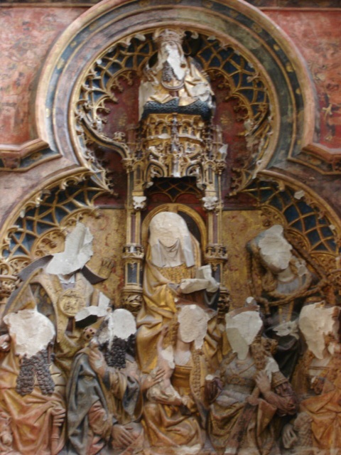  Retábulo do altar da capela Jan van Arkel., séc. XV, catedral de Utrecht, Alemanha. Descoberto por detrás de uma parede de gesso em 1919, foi desfigurado em 1572 durante a Reforma.