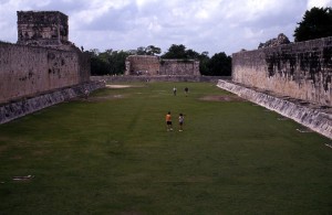 Campo de bola de Chichén Itzá, México.