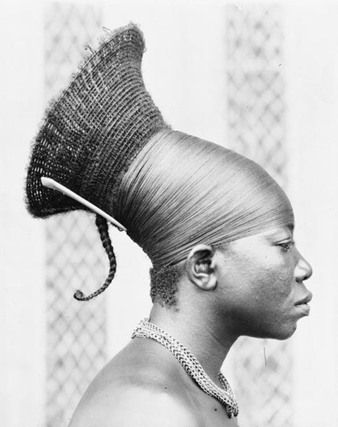Mulher mangbetu, Republica democrática do Congo.