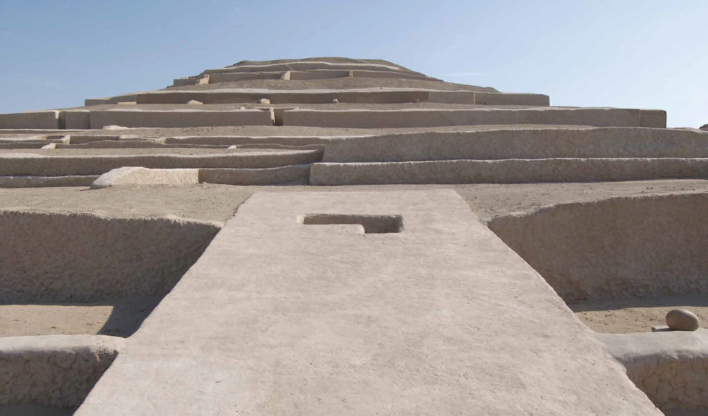 Pirâmide de Cahuachi, Peru