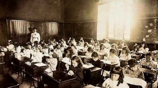 Mestre escola e a professora 